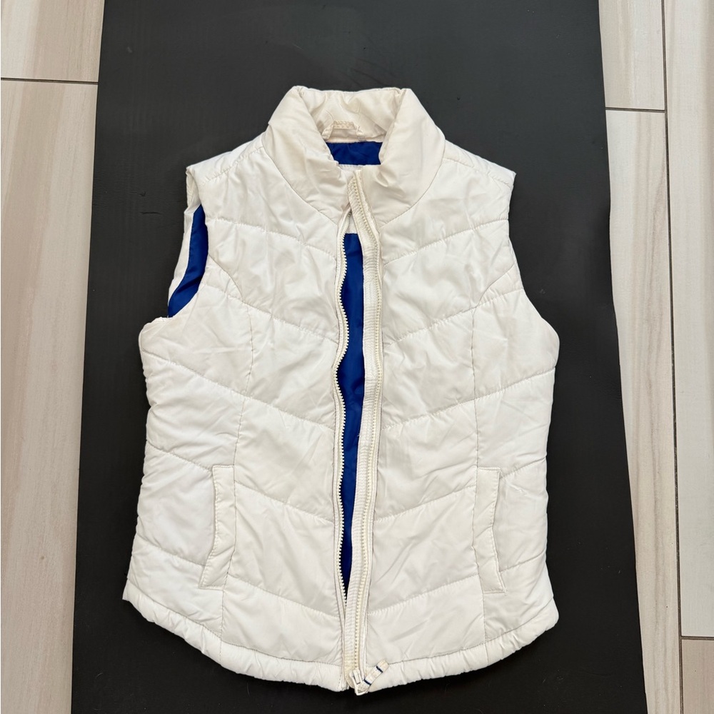 Aeropostale White and Blue Quilted Vest